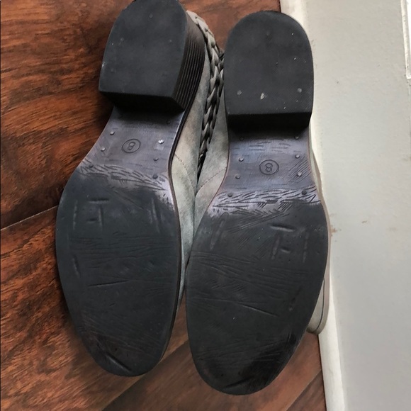 Boots - Picture 4 of 4